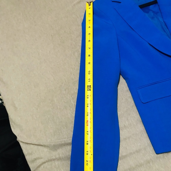 LE SUIT WOMEN SINGLE BUTTON BLAZER. BEAUTIFULLY DESIGNED FOR MODERN LOOKS. 2P. - Picture 9 of 11